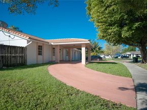 15002 SW 67th Ln, Miami FL 33193