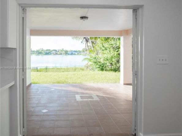 15002 SW 67th Ln, Miami FL 33193