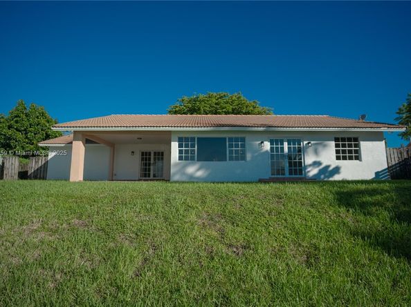 15002 SW 67th Ln, Miami FL 33193