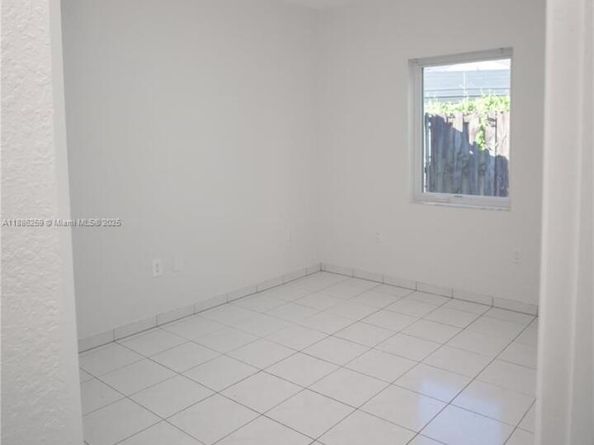 15002 SW 67th Ln, Miami FL 33193
