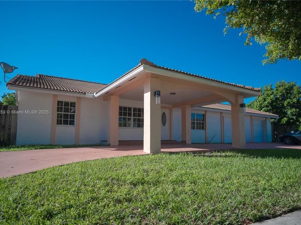 15002 SW 67th Ln, Miami FL 33193