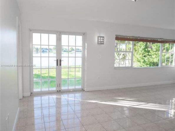 15002 SW 67th Ln, Miami FL 33193