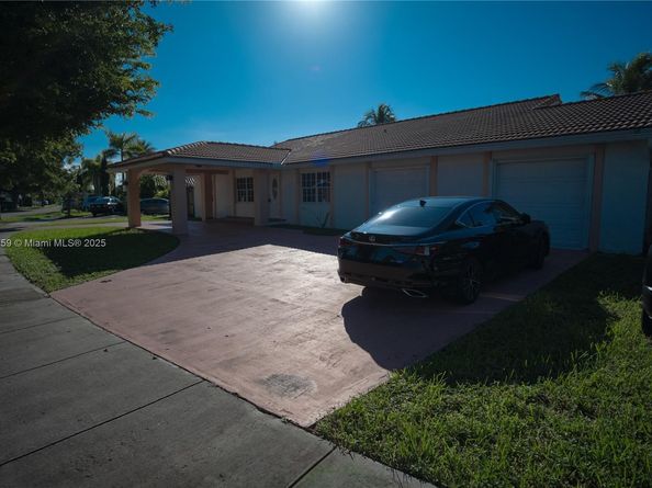 15002 SW 67th Ln, Miami FL 33193