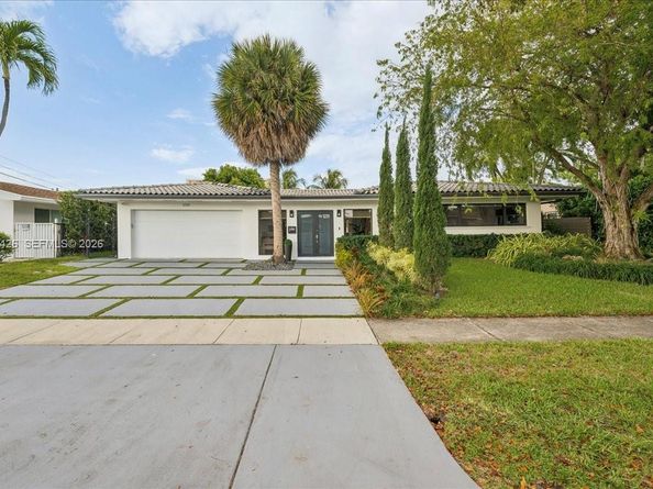 2305 Magnolia Dr, North Miami FL 33181