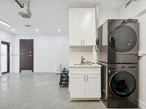 2305 Magnolia Dr, North Miami FL 33181