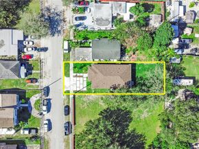1735 NW 84th St, Miami FL 33147