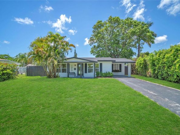 1840 NW 32nd St, Oakland Park FL 33309
