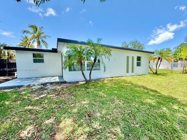 1840 NW 32nd St, Oakland Park FL 33309