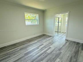 1840 NW 32nd St, Oakland Park FL 33309