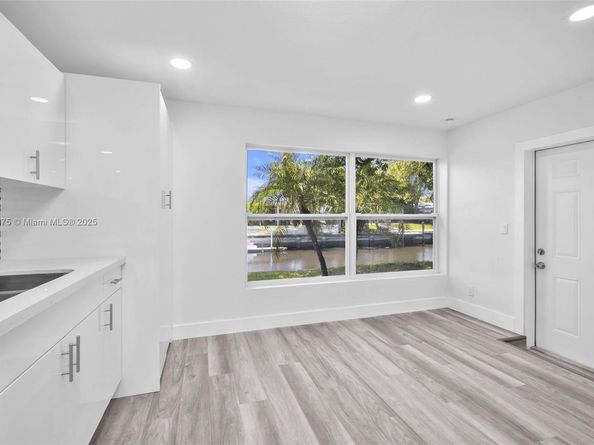 1840 NW 32nd St, Oakland Park FL 33309