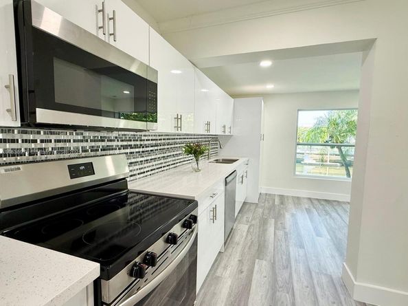 1840 NW 32nd St, Oakland Park FL 33309