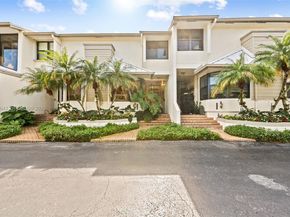 2662 NE 135th St, North Miami FL 33181