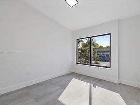 16449 NE 26th Ave 16, North Miami Beach FL 33160