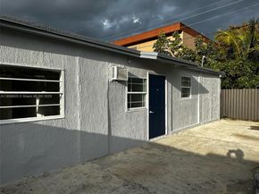 2223 NW 32nd St, Miami FL 33142