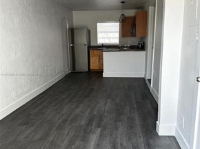2223 NW 32nd St, Miami FL 33142