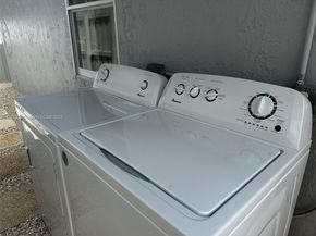 2223 NW 32nd St, Miami FL 33142