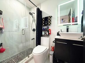 10433 SW 21st Ter, Miami FL 33165