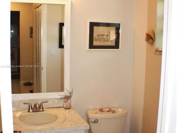 419 SW Natura Ave C, Deerfield Beach FL 33441