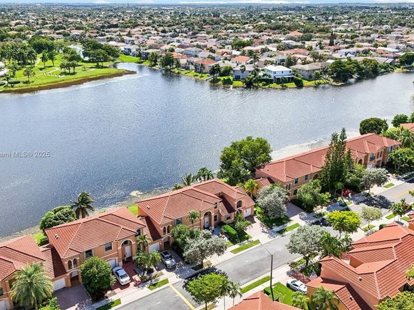 16128 NW 21st St, Pembroke Pines FL 33028