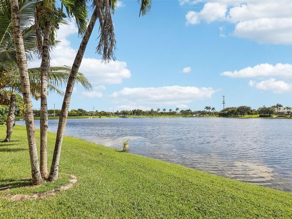 16128 NW 21st St, Pembroke Pines FL 33028