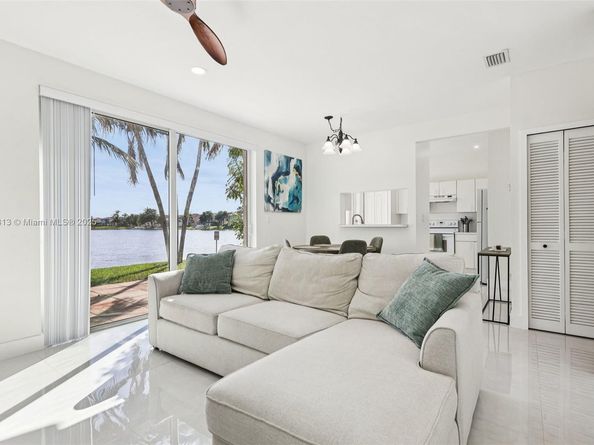 16128 NW 21st St, Pembroke Pines FL 33028