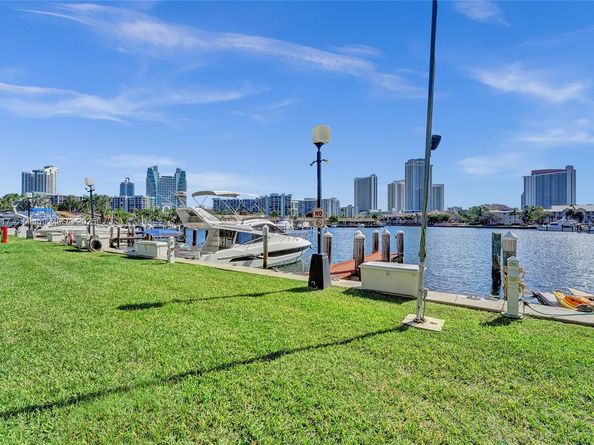 600 Three Islands Blvd 1016, Hallandale Beach FL 33009
