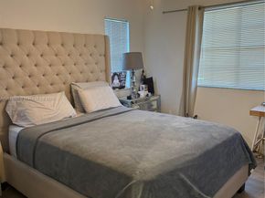 720 SW 111th Ave 307, Pembroke Pines FL 33025