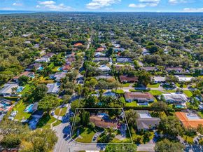 8200 SW 164th St, Palmetto Bay FL 33157