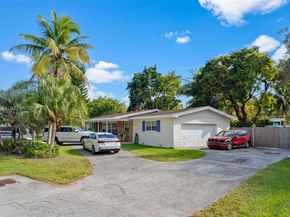 8200 SW 164th St, Palmetto Bay FL 33157