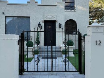 12 NE 50th St