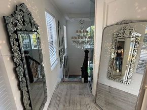 12 NE 50th St, Miami FL 33137