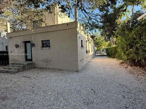 12 NE 50th St, Miami FL 33137