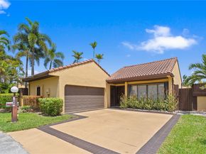 1040 NE 204th Ter, Miami FL 33179