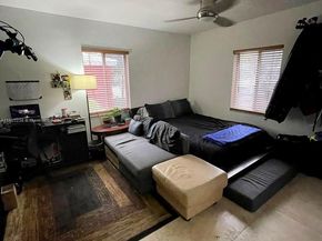 544 NE 62nd St 5445, Miami FL 33138
