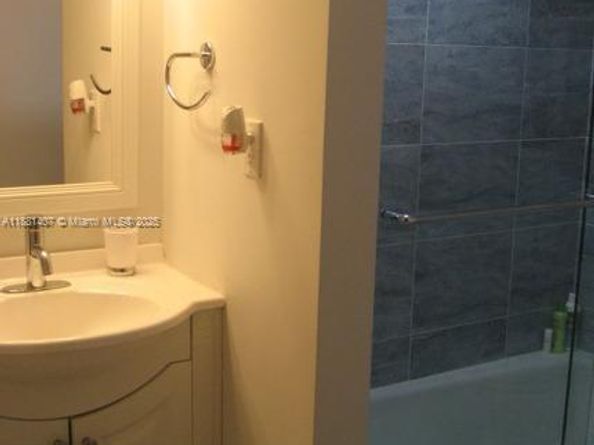 14601 N Kendall Dr 405K, Miami FL 33186