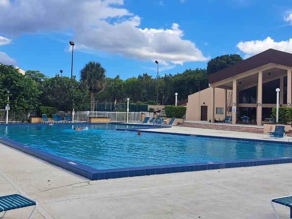 14601 N Kendall Dr 405K, Miami FL 33186