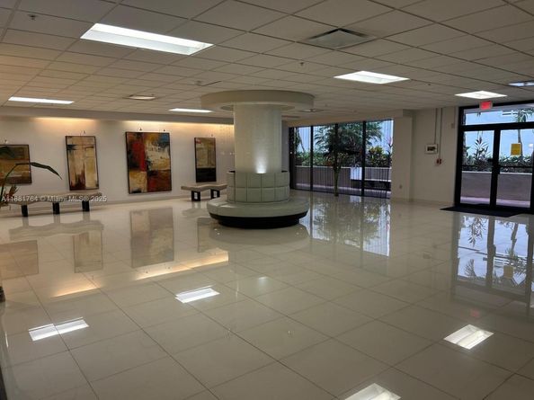 1621 Collins Ave 701, Miami Beach FL 33139