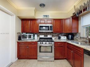 105 N 31st Ave, Hollywood FL 33021