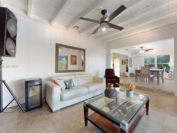 105 N 31st Ave, Hollywood FL 33021