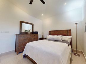 105 N 31st Ave, Hollywood FL 33021