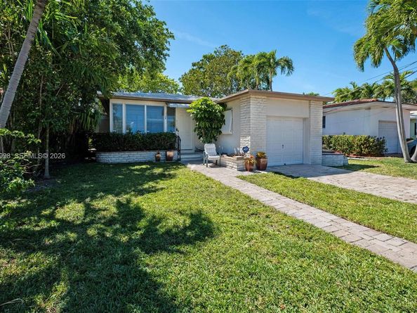 9516 Byron Ave, Surfside FL 33154