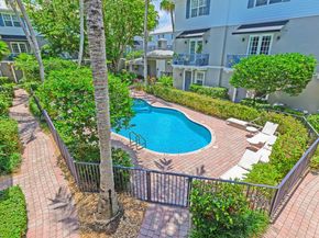 2249 NE 9th Ave, Wilton Manors FL 33305