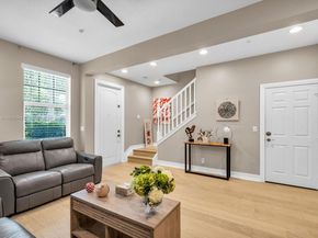 2249 NE 9th Ave, Wilton Manors FL 33305