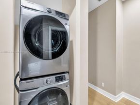 2249 NE 9th Ave, Wilton Manors FL 33305