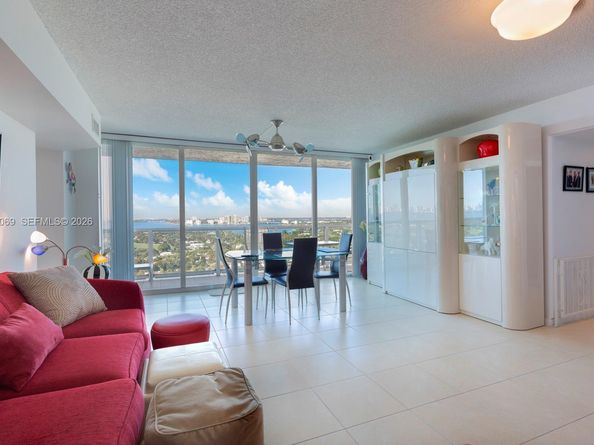 5900 Collins Ave 2105, Miami Beach FL 33140