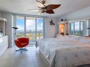 5900 Collins Ave 2105, Miami Beach FL 33140