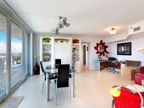 5900 Collins Ave 2105, Miami Beach FL 33140