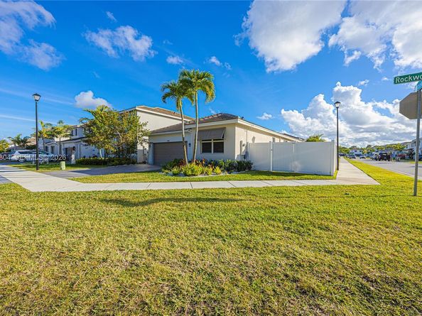 7214 Rockwood Rd, Jupiter FL 33458