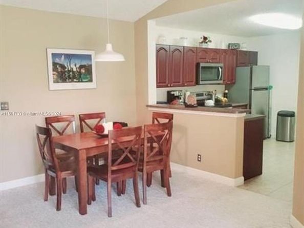 5761 Riverside Dr 303B4, Coral Springs FL 33067