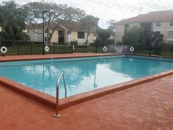 5761 Riverside Dr 303B4, Coral Springs FL 33067